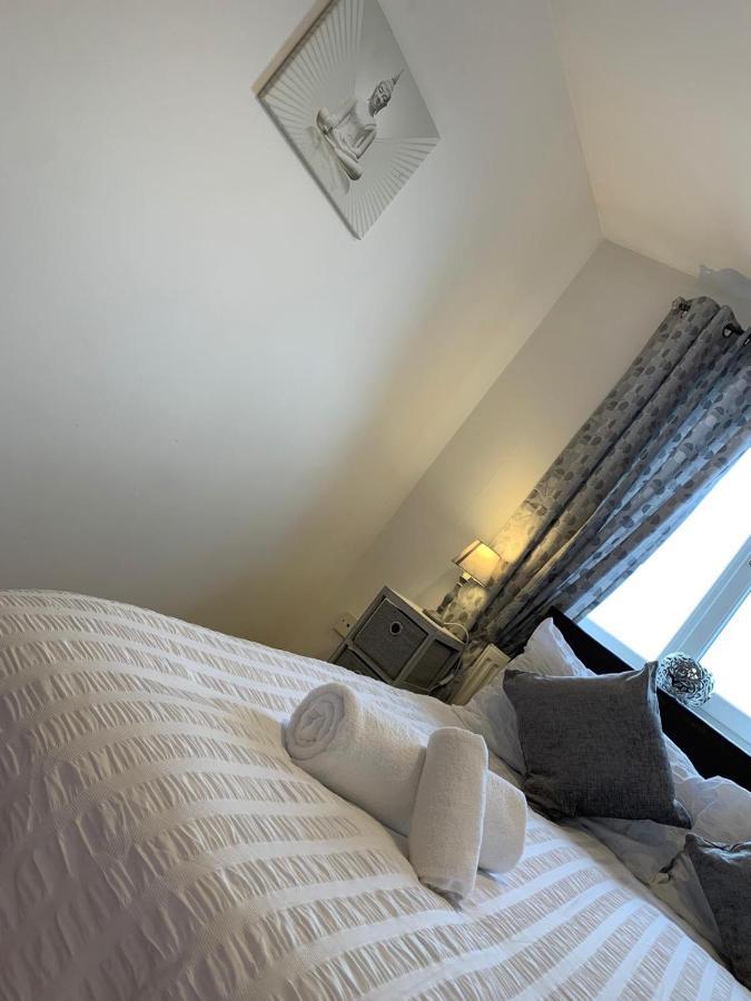 Walnut Apartments Скънторп Екстериор снимка